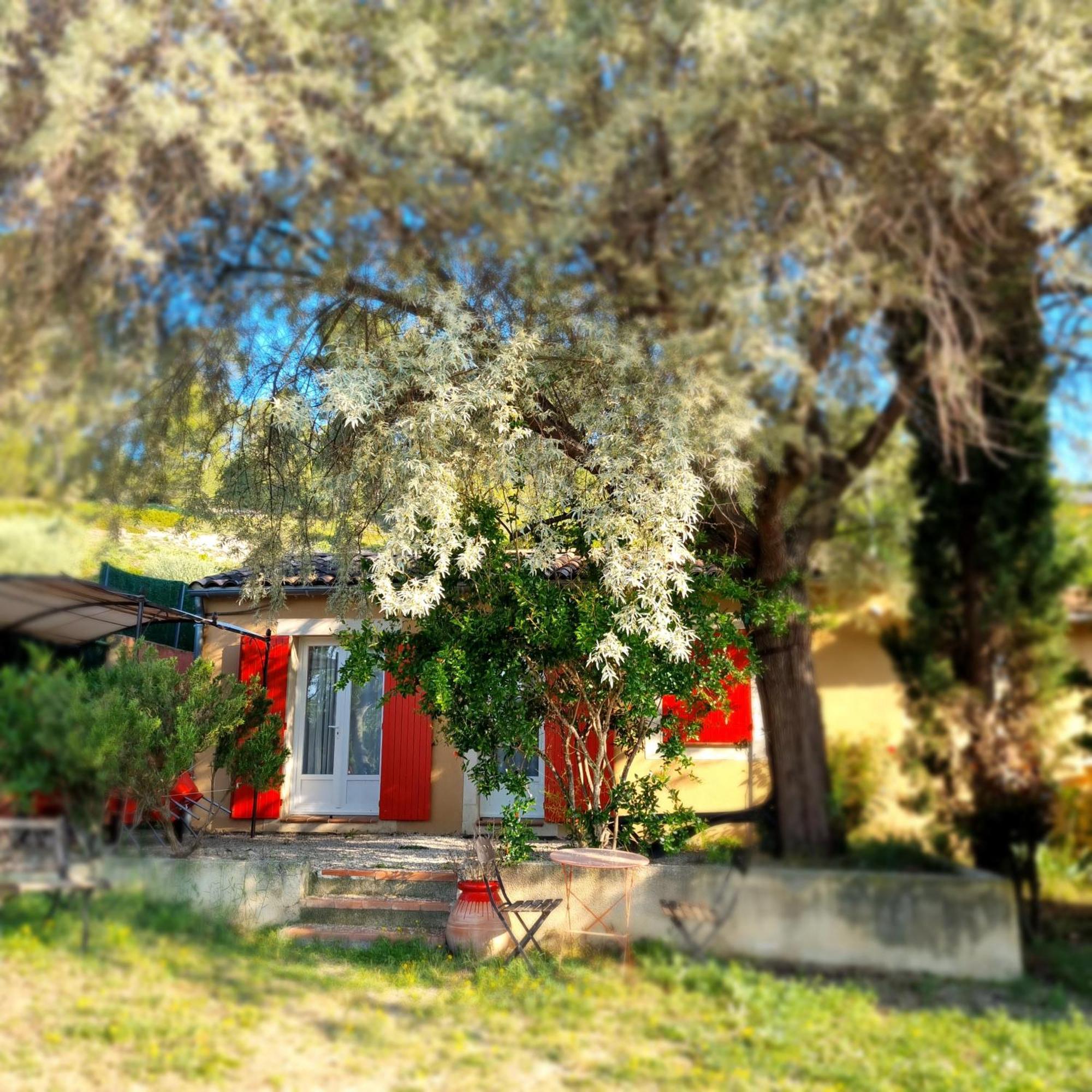 L'Oustaou Du Luberon Et Spa Villelaure Eksteriør bilde